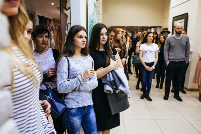 укцион работ чешской художницы Ольги Якубовской в поддержку фонда «Дети Детям»